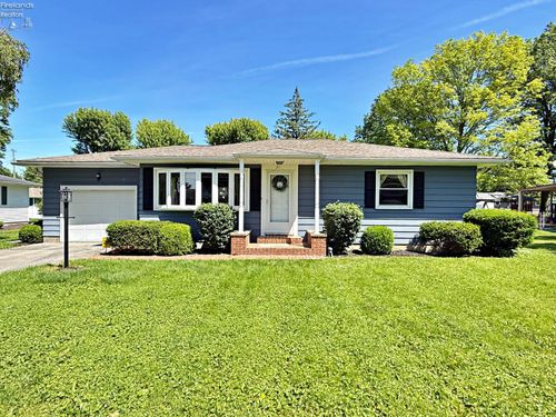 21 Parkview Dr, Tiffin, OH, 44883-3124 | Card Image