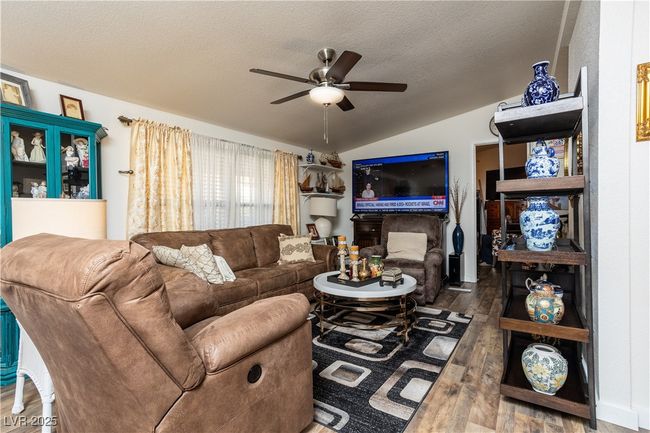 3280 Del Monte St, House other with 2 bedrooms, 2 bathrooms and null parking in Laughlin NV | Image 4