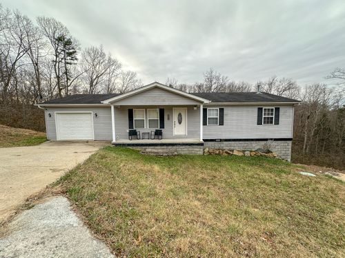 15 April Ln, Corbin, KY, 40701-8318 | Card Image