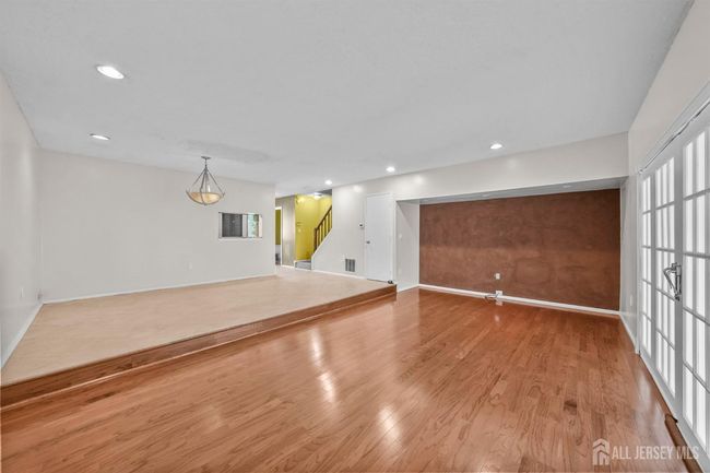 462 Harwick Ct, Townhouse with 2 bedrooms, 3 bathrooms and null parking in Piscataway NJ | Image 13