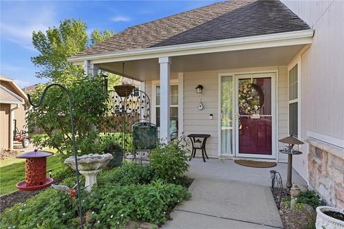 400 W Acorn St, Gardner, KS, 66030-9229 | Card Image