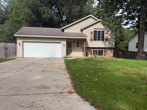 122 Summit Dr, Allegan, MI, 49010-8627 | Card Image