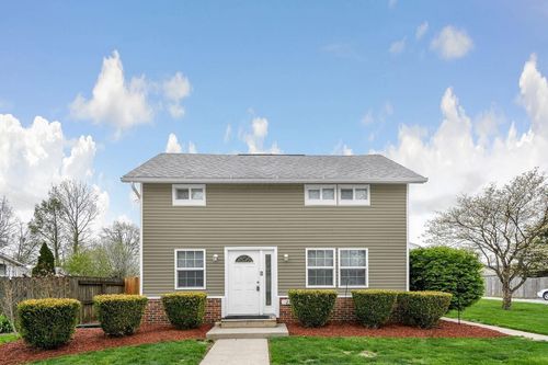 238 S Vine St, Pataskala, OH, 43062-9275 | Card Image