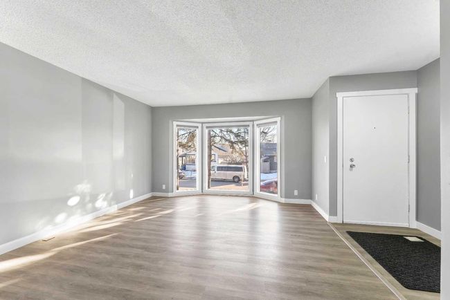 16 Castlepark Way Ne, Home with 3 bedrooms, 1 bathrooms and 4 parking in Calgary AB | Image 5