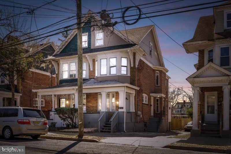 Residential Lease in Trenton City