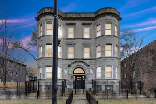 apt-2-5341 S Indiana Ave, Chicago, IL, 60615-4739 | Card Image