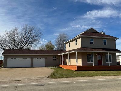 15037 N. Avenue, House other with 3 bedrooms, 1 bathrooms and null parking in Parkersburg IA | Image 2