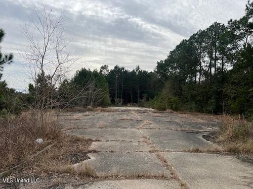 6271 Lower Bay Rd, Bay Saint Louis, MS, 39520-9418 | Card Image