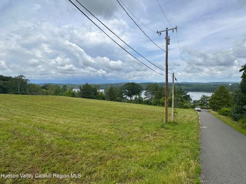 220 Mt Merino Rd, Hudson, NY, 12534-4166 | Card Image