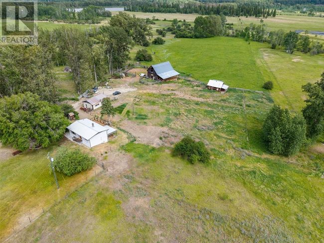 7398 Yellowhead Highway, House other with 3 bedrooms, 1 bathrooms and null parking in Darfield BC | Image 30