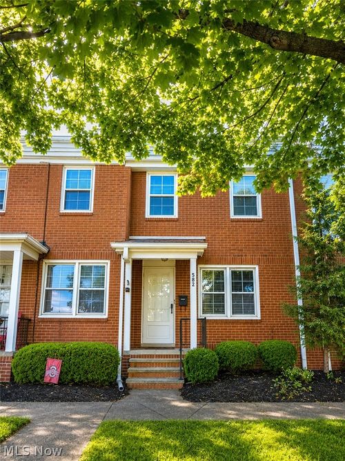 2752 Wooster Rd, Rocky River, OH, 44116-2918 | Card Image