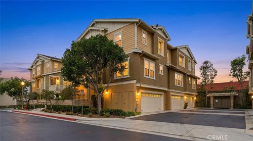 unit-613-1800 Oak St, Torrance, CA, 90501-3371 | Card Image