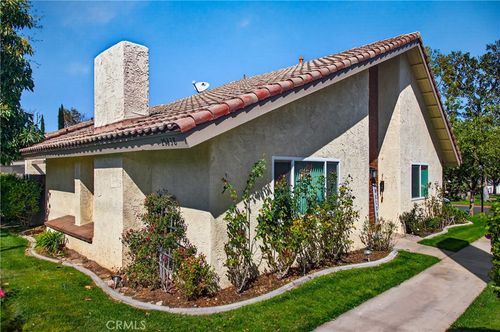 25338 Lawton Ave, Loma Linda, CA, 92354-3689 | Card Image