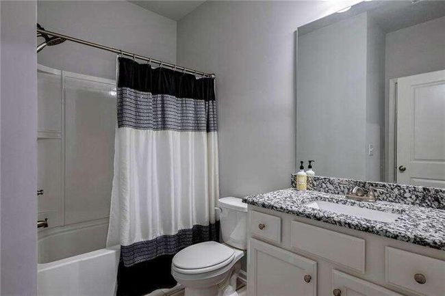 7059 Lancaster Xing, House other with 4 bedrooms, 3 bathrooms and 3 parking in Flowery Branch GA | Image 36