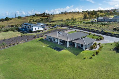 272 Huahua St, Kula, HI, 96790-8775 | Card Image