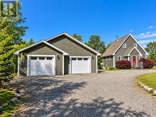 39 Main Rd, Charlottetown Bonavista Bay, NL, A0C1L0 | Card Image