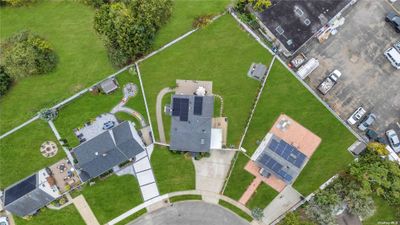 16 Horseshoe Lane, House other with 5 bedrooms, 3 bathrooms and null parking in Levittown NY | Image 3