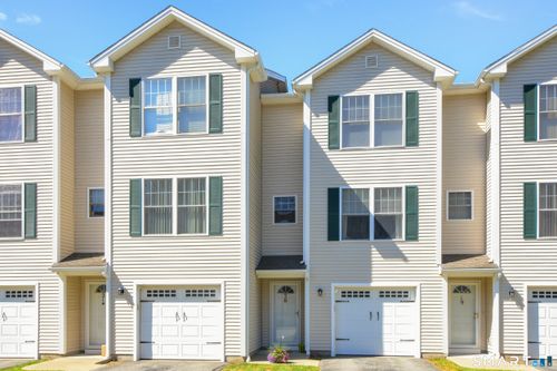 11-86 Otrobando Ave, Norwich, CT, 06360-2260 | Card Image