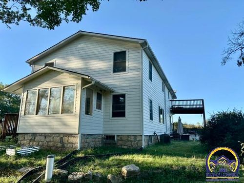 7988 22nd St, Perry, KS, 66073-5050 | Card Image