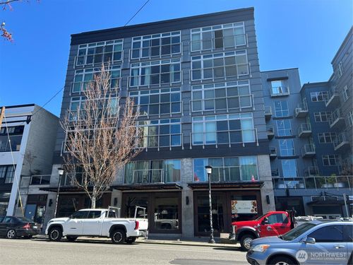 205-1414 12th Ave, Seattle, WA, 98122-3962 | Card Image