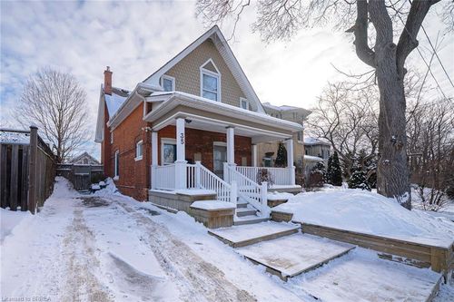 35 Murray St, Brantford, ON, N3S5N4 | Card Image