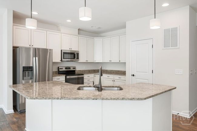 303 Waybridge Way, House other with 5 bedrooms, 3 bathrooms and null parking in Richmond Hill GA | Image 12