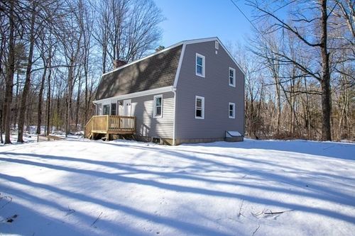10 Boynton St, Pepperell, MA, 01463-1145 | Card Image