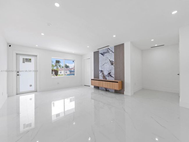 1007 Citrus Isle, House other with 4 bedrooms, 3 bathrooms and null parking in Fort Lauderdale FL | Image 32