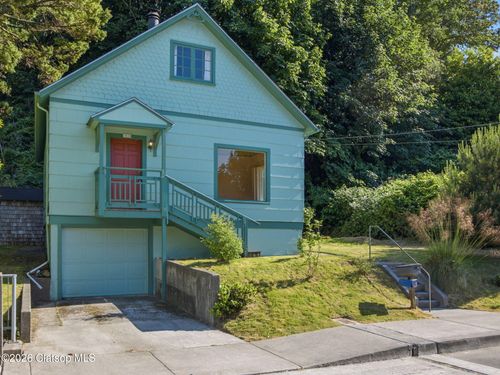 1829 Irving Avenue, Astoria, OR, 97006 | Card Image