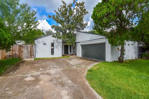 2802 Ashford Oak Dr, Houston, TX, 77082-2113 | Card Image