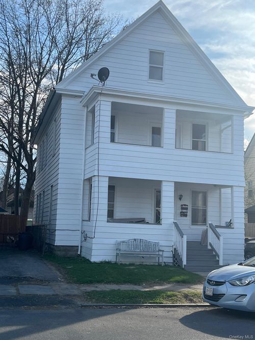 235 Smith Ave, Kingston, NY, 12401-3425 | Card Image