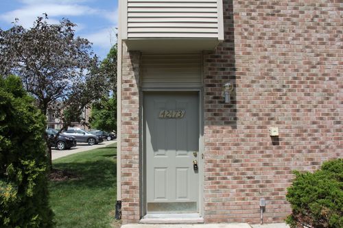 42473 Lilley Pointe Dr, Canton, MI, 48187-3844 | Card Image