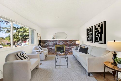 460 Turner Dr, Benicia, CA, 94510-1413 | Card Image