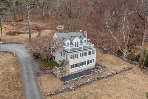 136 Titicus Rd, North Salem, NY, 10560-2701 | Card Image