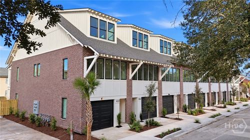 108 Pearl St, savannah, GA, 31405-2057 | Card Image
