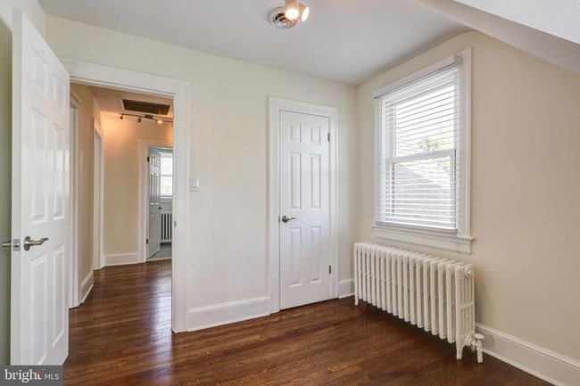 8114 Old Georgetown Rd, House other with 5 bedrooms, 3 bathrooms and null parking in BETHESDA MD | Image 12
