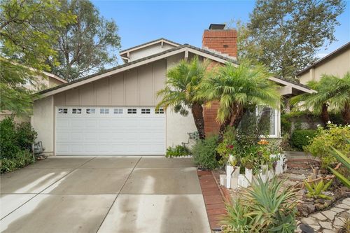637 Cayo Grande Ct, Newbury Park, CA, 91320-2834 | Card Image