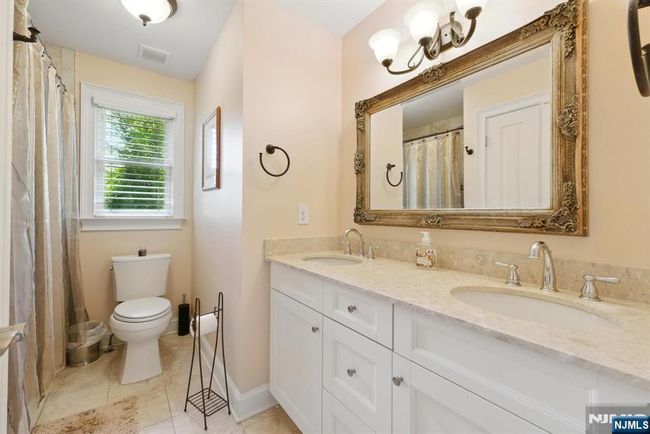 166 Horseneck Rd, House other with 4 bedrooms, 4 bathrooms and null parking in Fairfield NJ | Image 31