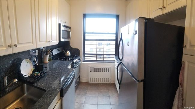 APT-14AA - 99-40 63 Rd Rd, Home with 2 bedrooms, 1 bathrooms and null parking in Rego Park NY | Image 4