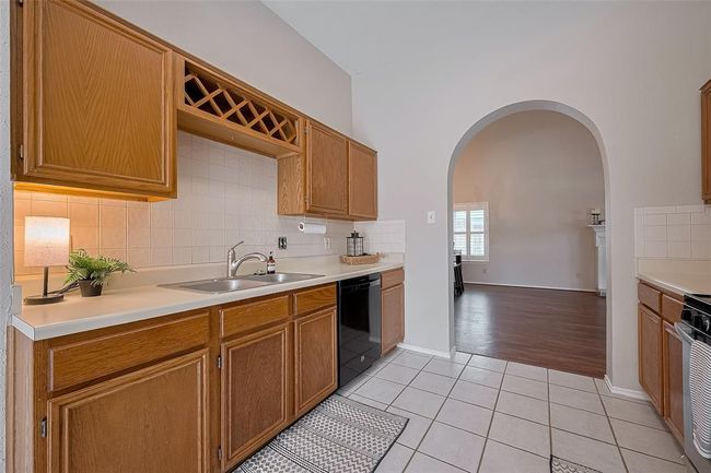 5814 N Magazine Cir, House other with 3 bedrooms, 2 bathrooms and 2 parking in Houston TX | Image 17