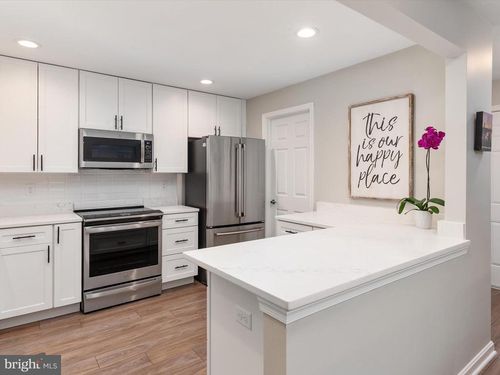 apt-302-2900 Shipmaster Way, ANNAPOLIS, MD, 21401-7820 | Card Image