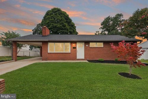 105 Chalmers Ave, GLEN BURNIE, MD, 21061-2041 | Card Image