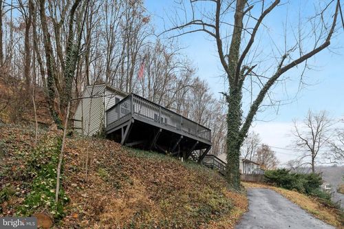 96 S Park Ave, COATESVILLE, PA, 19320-2867 | Card Image