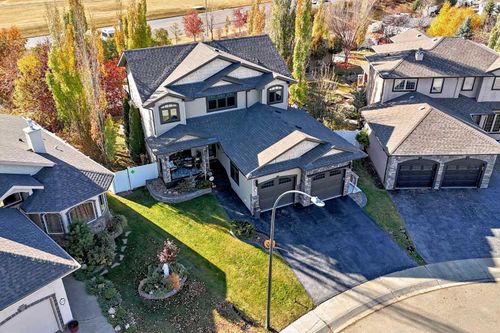 92 Allwright Close, Red Deer, AB, T4R3P2 | Card Image