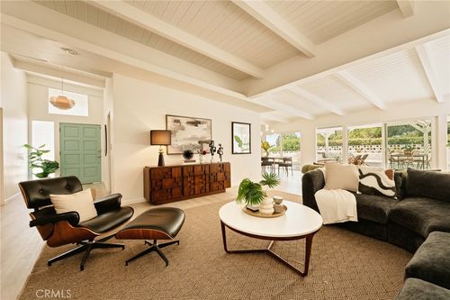 3534 Stonehill Pl, Sherman Oaks, CA, 91423-4725 | Card Image