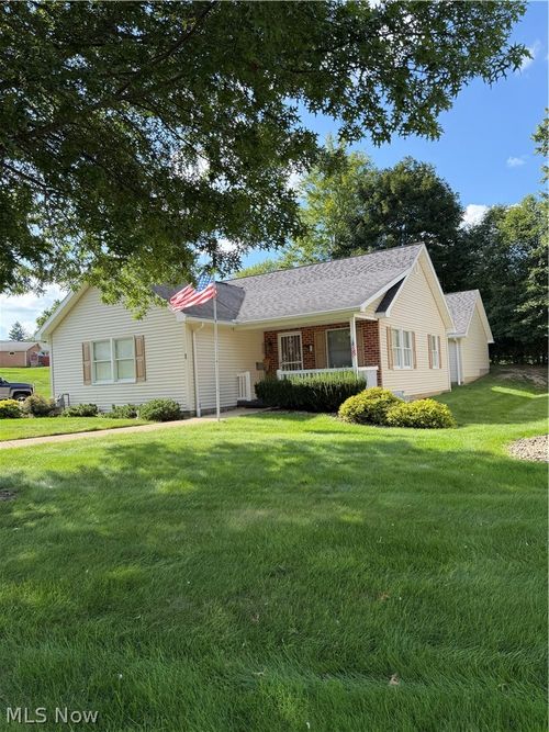 60 Woods Boulevard, Leetonia, OH, 44431 | Card Image