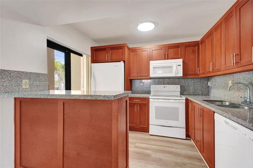 8-20025 Ne 3rd Ct, Miami, FL, 33179-2952 | Card Image