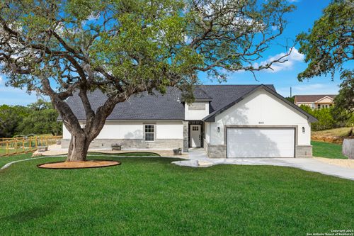 808 Heinen Rd, Bandera, TX, 78003-4430 | Card Image