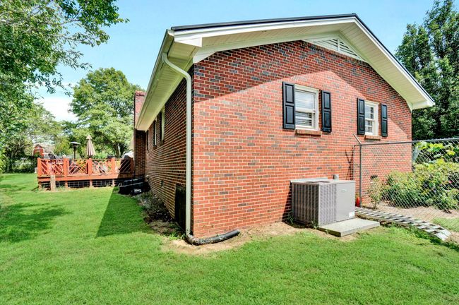 214 Lakeview Ter, House other with 3 bedrooms, 2 bathrooms and null parking in SIMPSONVILLE SC | Image 38