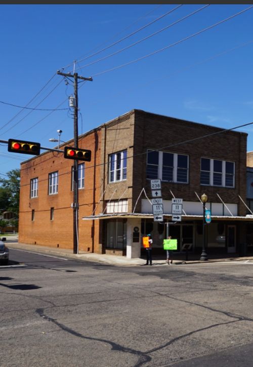 102 Quitman St, Pittsburg, TX, 75686-1322 | Card Image